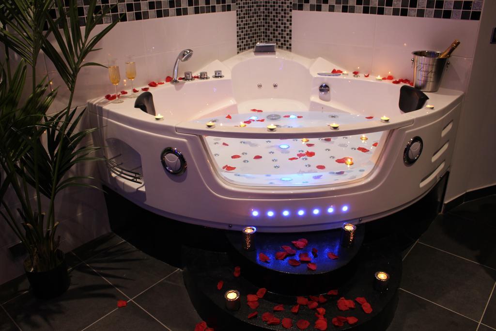Le Love Spa Lyon Kamer foto