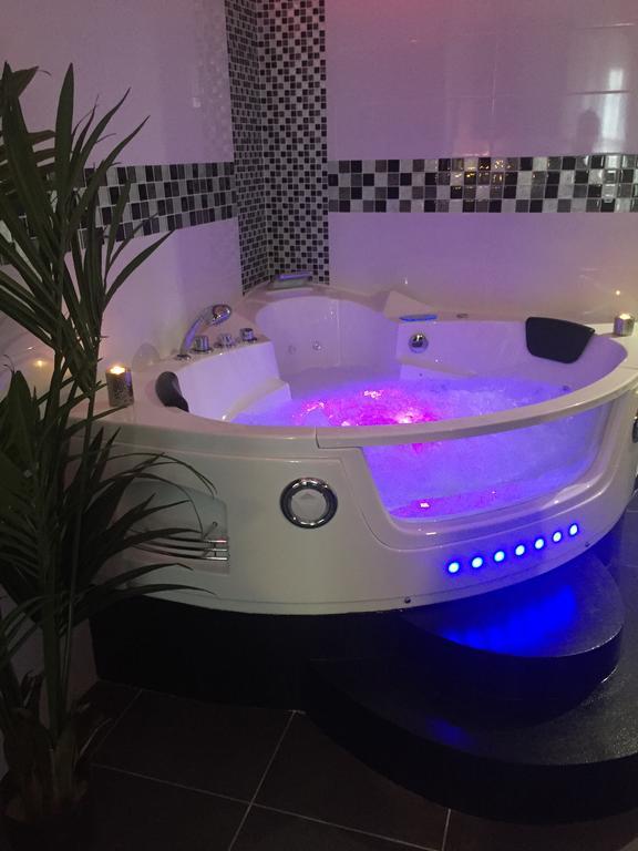 Le Love Spa Lyon Buitenkant foto