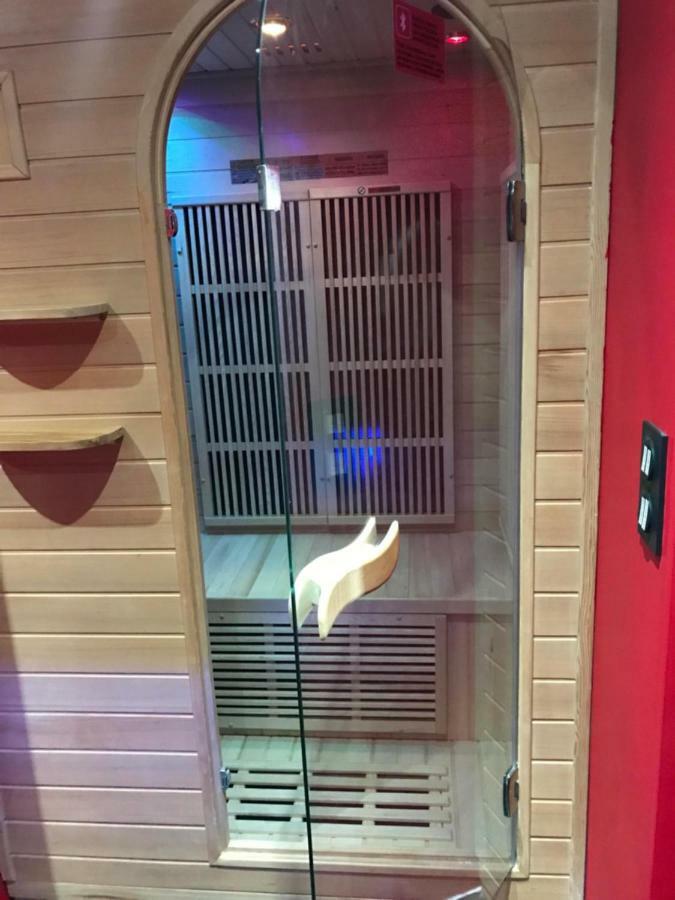 Le Love Spa Lyon Buitenkant foto